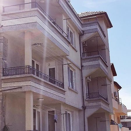 Къща За Гости The Sunny Corner 索佐波尔 外观 照片