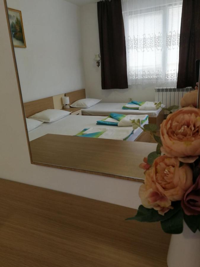 Къща За Гости The Sunny Corner 索佐波尔 外观 照片