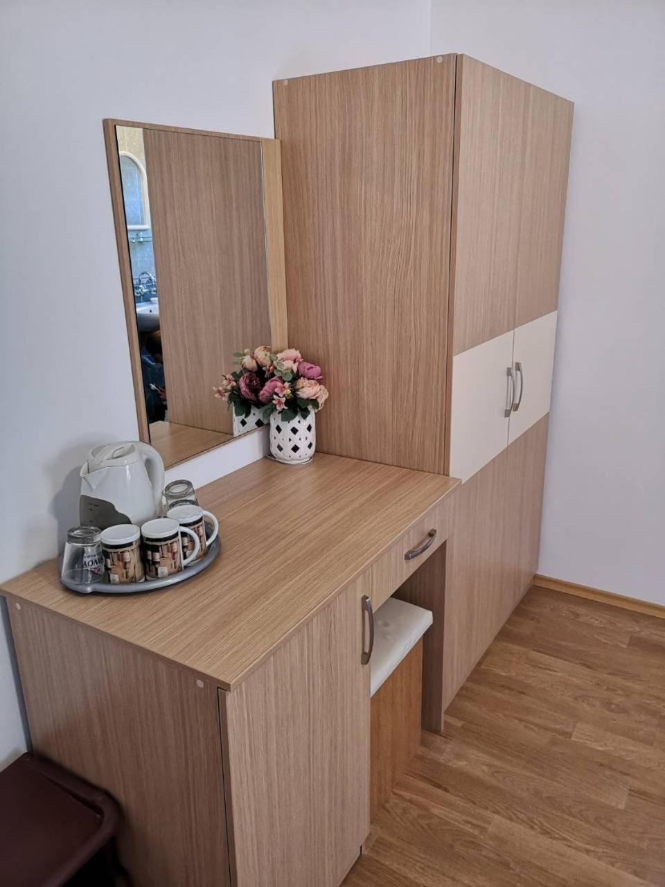 Къща За Гости The Sunny Corner 索佐波尔 外观 照片